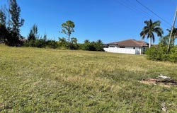 3712 SW 17th Avenue, Cape Coral, FL 33914