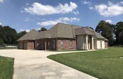 8881 Bmg Dr, Maringouin, LA 70757