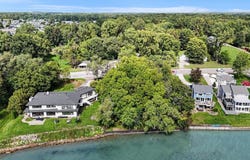 Dixie Highway, Fair Haven, MI 48023