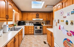 328 SAINT IVES S, Lansing, MI 48906