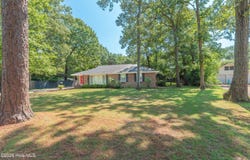 210 Dunbarton Circle SE, Aiken, SC 29803