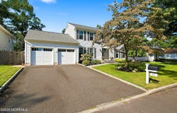 75 Chestnut Avenue, Brick, NJ 08724