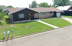 203 3rd Ave SW, Bowman, ND 58623