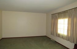 922 Lincoln Ave, Marshall, MO 65340