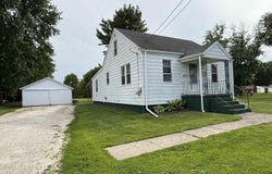 1478 E CHESTNUT Street, Canton, IL 61520