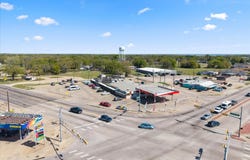 101 N Seven Points Boulevard, Seven Points, TX 75143