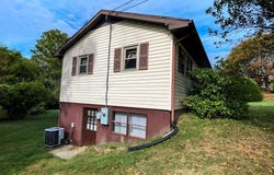 855 S 1st Street, Wytheville, VA 24382