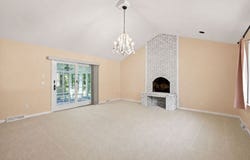 84 Brewster Rd, West Springfield, MA 01089
