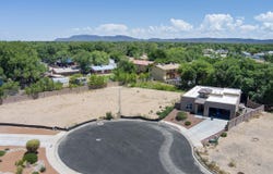 460 S Dennis Court NE, Los Lunas, NM 87031