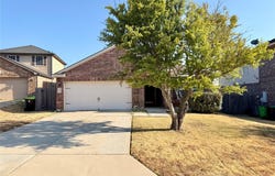 118 Chisholm Springs Court, Newark, TX 76071