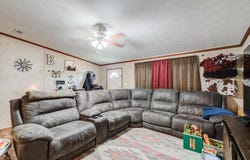 104 E Cragin Street, Sundown, TX 79372