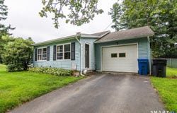 20 Basley Road, Plainfield, CT 06374