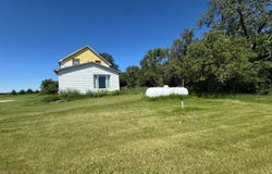 8618 67th St NE, Starkweather, ND 58377