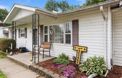 1003 E Fairview Drive, Tuscola, IL 61953
