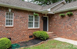 208 S B Avenue, Maiden, NC 28650