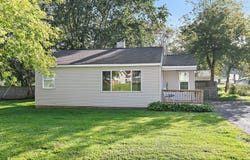 710 W Pheasant Trail, McHenry, IL 60051