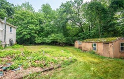 81 Border Rd, Holbrook, MA 02343