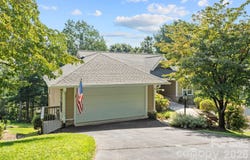 324 DAWNBROOK Drive, Flat Rock, NC 28731