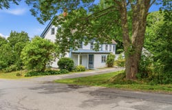 24 Old Rte One, Waldoboro, ME 04572