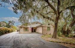 416 Jackson Avenue, Ocean Springs, MS 39564