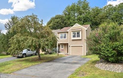 214 Walnut Lane, Slingerlands, NY 12159