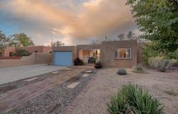 3024 Frontier Place NE, Albuquerque, NM 87106