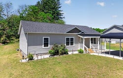 1619 Smith Ln, Pulaski, VA 24301