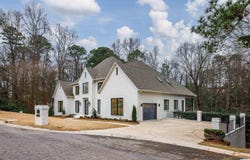 2105 LONGLEAF CIRCLE, VESTAVIA HILLS, AL 35216