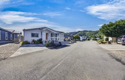 100 RIVER BEND Rd, Reedsport, OR 97467
