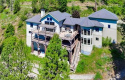 412 E Beachhouse Ln, Harrison, ID 83833