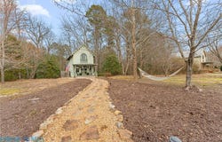23 Park Place, Irvington, VA 22480