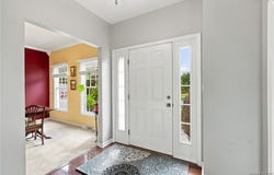 2 Chicory Lane, Lancaster, NY 14086