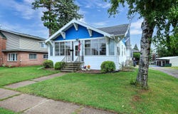 207 E HANCOCK Street, NEW LONDON, WI 54961