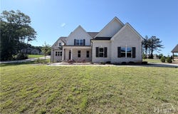 1988 Beebalm Drive, Statham, GA 30666