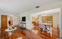 73 W Cedar Place, Ramsey, NJ 07446