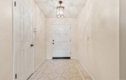 1065 Ross Way, Hanford, CA 93230
