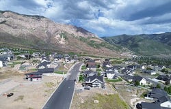 747 E MOUNTAIN Rd, North Ogden, UT 84414