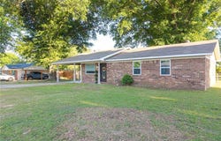 2103 Barbara LN, Lavaca, AR 72941