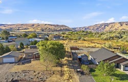 217 E St, Dallesport, WA 98617