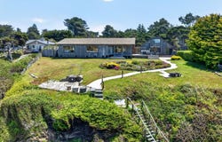 16861 Ocean Drive, Fort Bragg, CA 95437