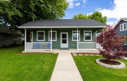 233 S 15TH St, Philomath, OR 97370
