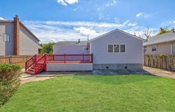 218 E Alhambra Avenue, Lindenhurst, NY 11757