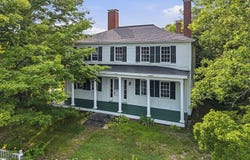 83 Bath Road, Wiscasset, ME 04578