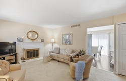 2982 Roundtree Drive, Troy, MI 48083