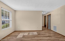 25E Pine Lane, Albany, NY 12203