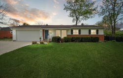385 Hollywood Drive, Saline, MI 48176