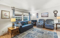 333 FRANKLIN Pl, Longview, WA 98632