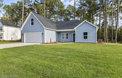 105 Plum Court, Burgaw, NC 28425