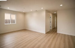 201 Barozzi Ave, Modesto, CA 95351