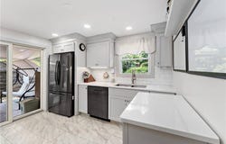 1137 Merrick Ave, Brookline, PA 15226